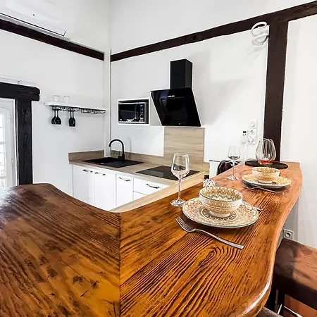 Apartman De Charme 70m2, Jacuzzi Et Piscine Partagee *