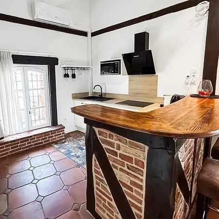 De Charme 70m2, Jacuzzi Et Piscine Partagee Apartman Verfeil (Haute-Garonne)