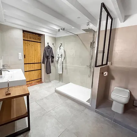 De Charme 70m2, Jacuzzi Et Piscine Partagee Verfeil (Haute-Garonne)