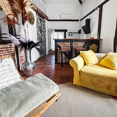 De Charme 70m2, Jacuzzi Et Piscine Partagee