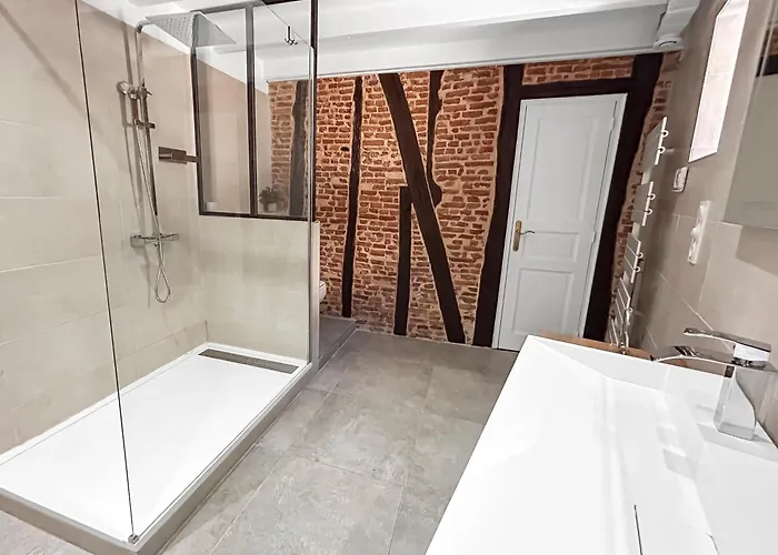 Appartamento De Charme 70m2, Jacuzzi Et Piscine Partagée *